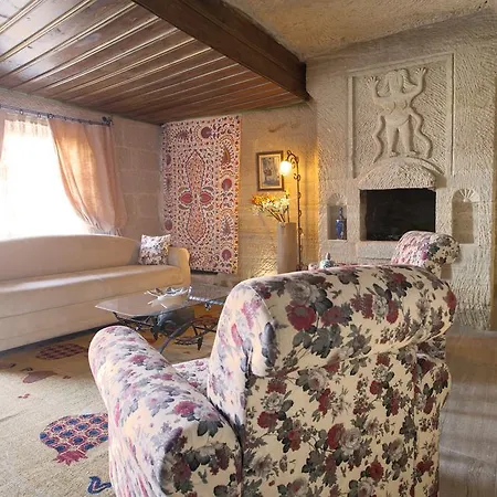 Hotel Suzanas Cave