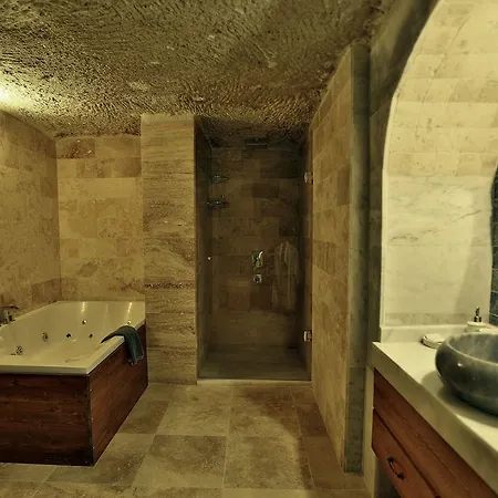Suzanas Cave Hotel *