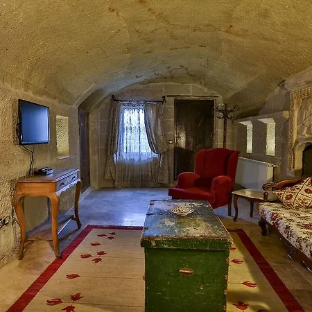 Suzanas Cave Hotel *